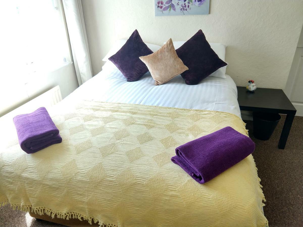 Rowe Gardens - Self Catering - Guesthouse Style - Comfortable Twin Or Double Rooms - Quiet Residential Area 워킹턴 외부 사진
