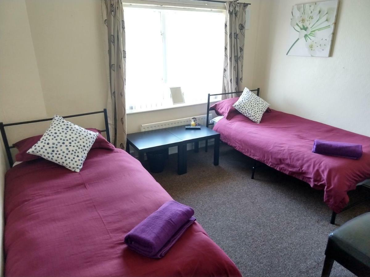 Rowe Gardens - Self Catering - Guesthouse Style - Comfortable Twin Or Double Rooms - Quiet Residential Area 워킹턴 외부 사진