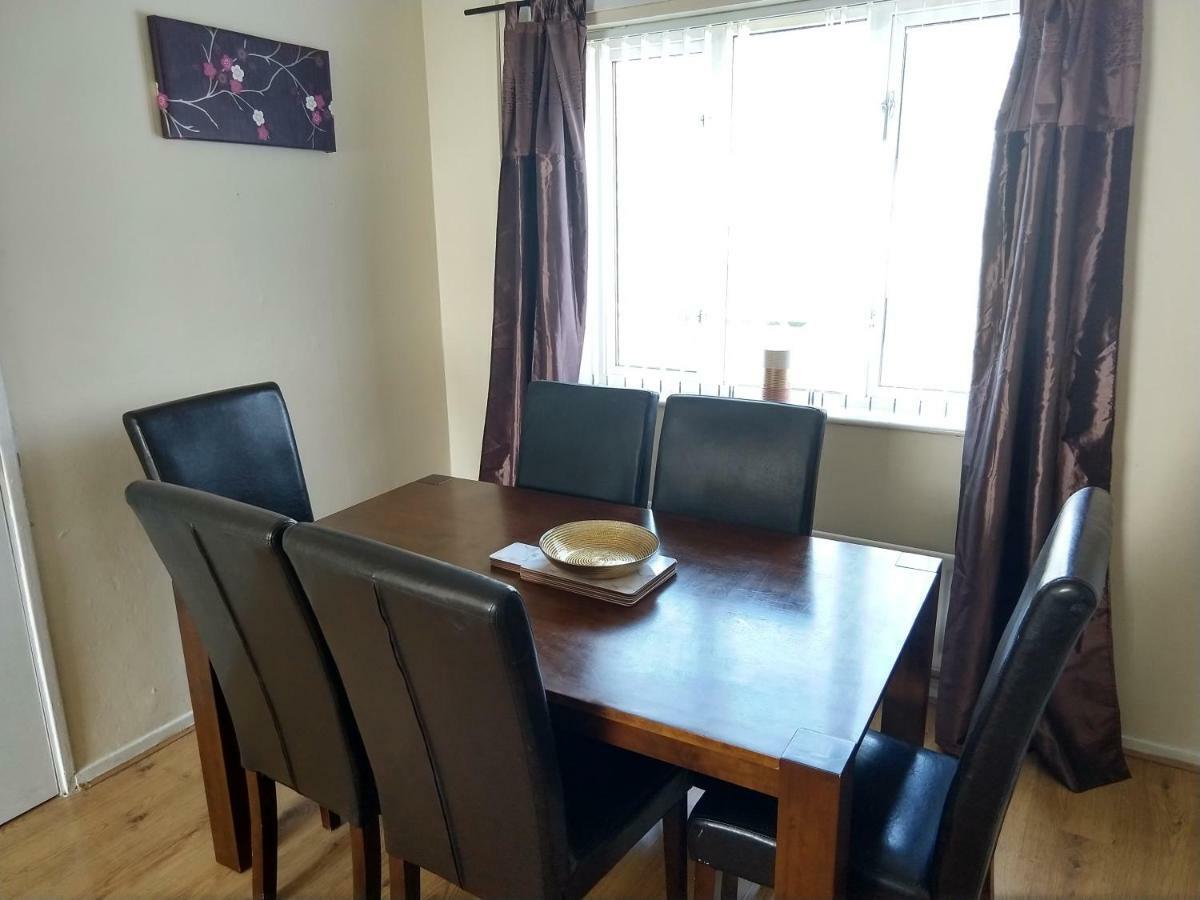 Rowe Gardens - Self Catering - Guesthouse Style - Comfortable Twin Or Double Rooms - Quiet Residential Area 워킹턴 외부 사진